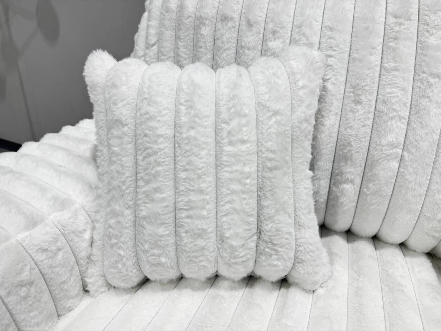 S319 Sofa and Loveseat (Ivory)
