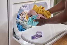 Package - Whirlpool - 4.3 Cu. Ft. High-Eficiency Top Load Washer with 2-in-1 Removable Agitator and Soft Close Glass Lid and 7.0 Cu. Ft. Electric Dryer with Adaptive Dry and Top Venting - White