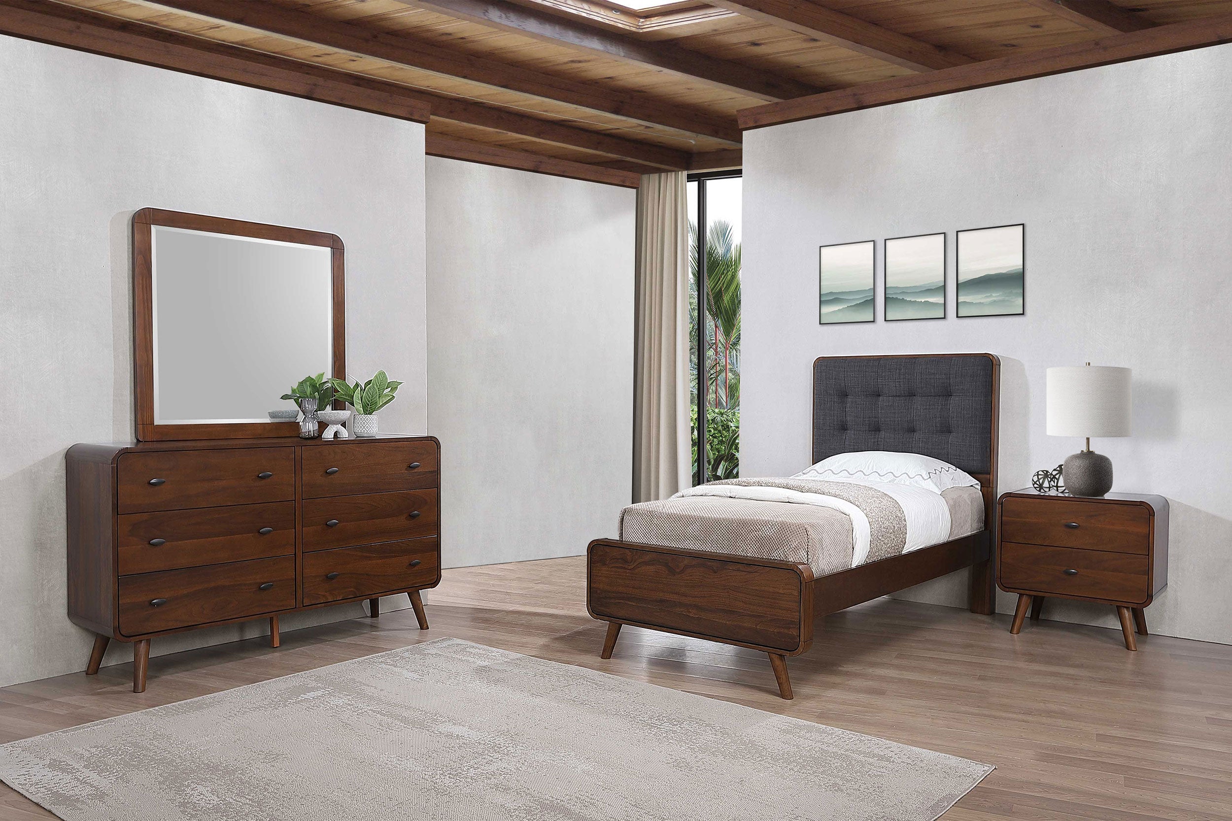 Robyn California King Bedroom Set Dark Walnut