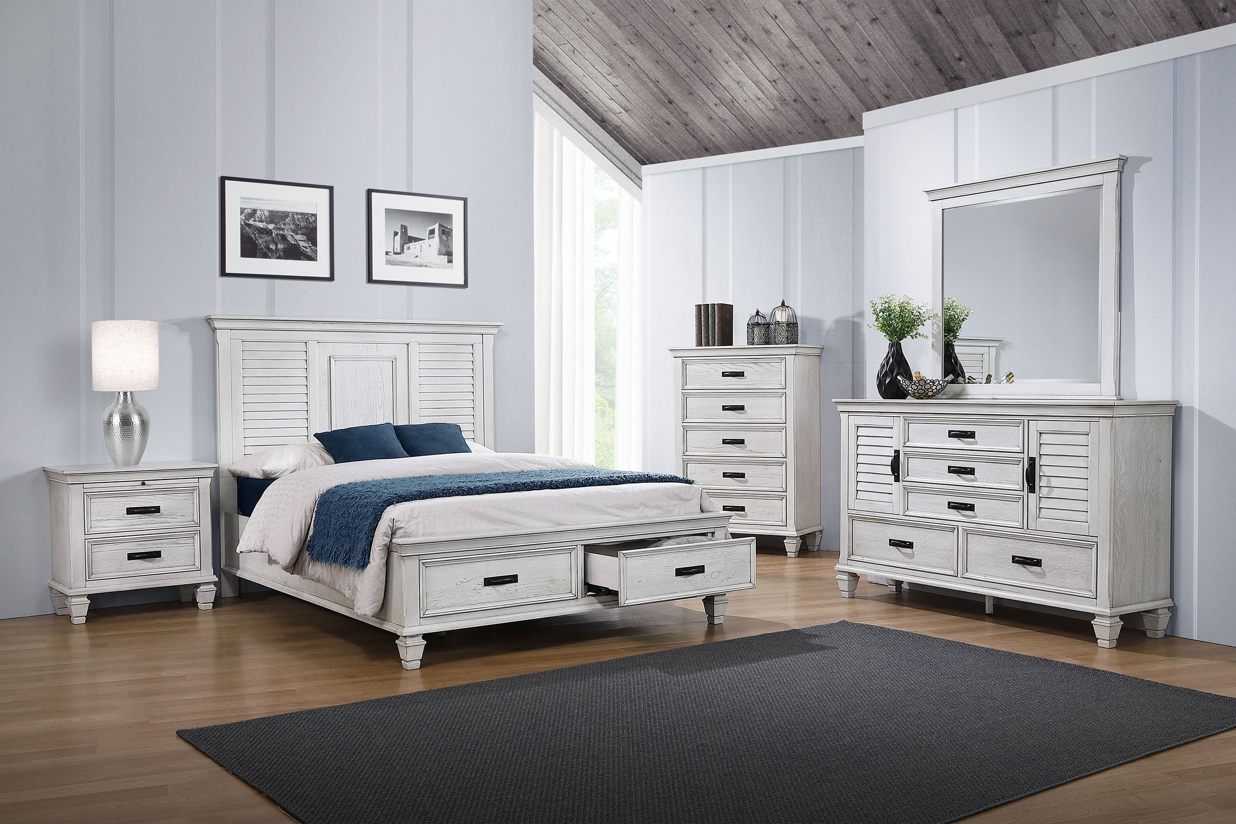Franco Bedroom Set Distressed White