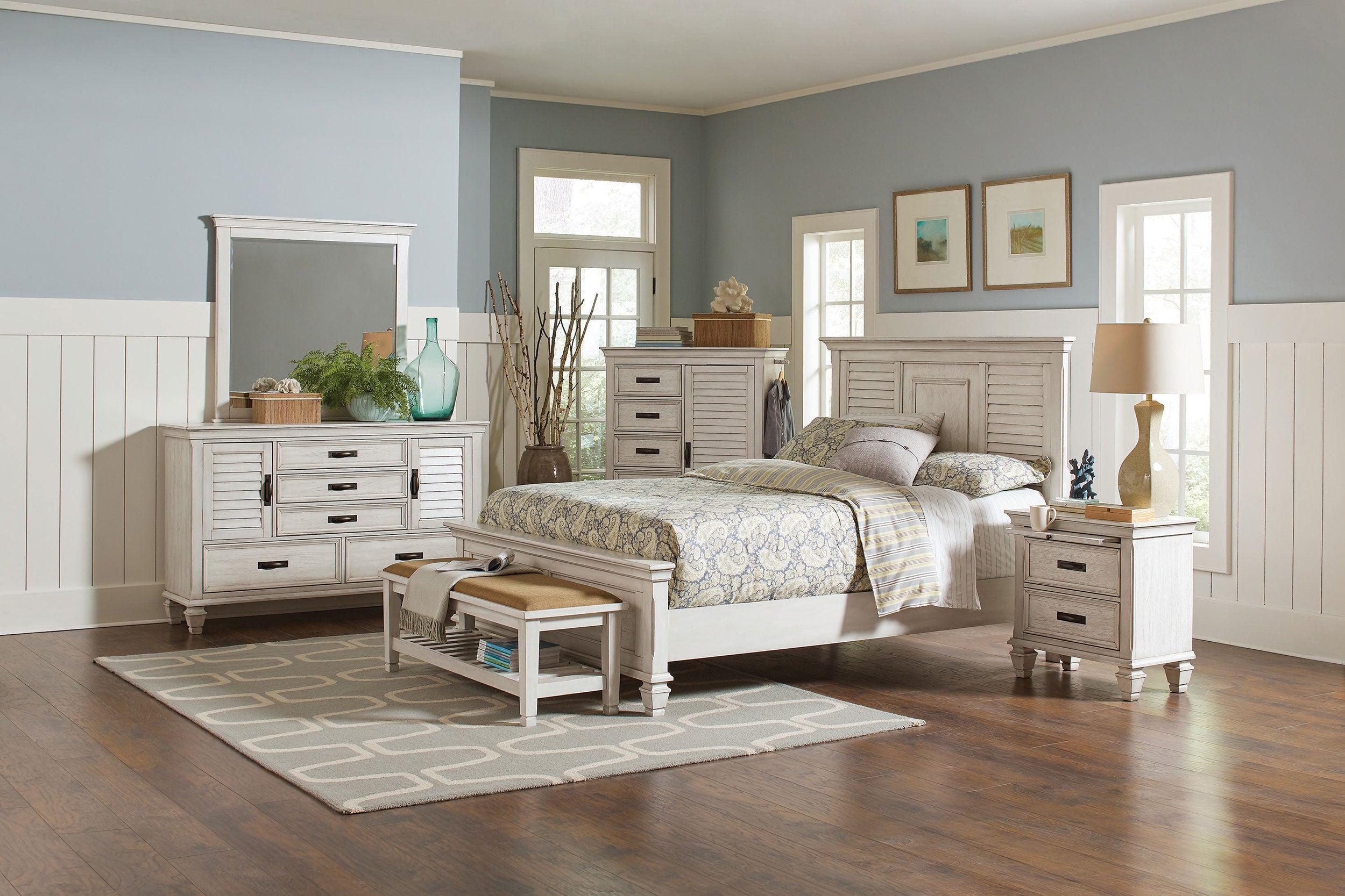 Franco Wood Panel Bed Distressed White