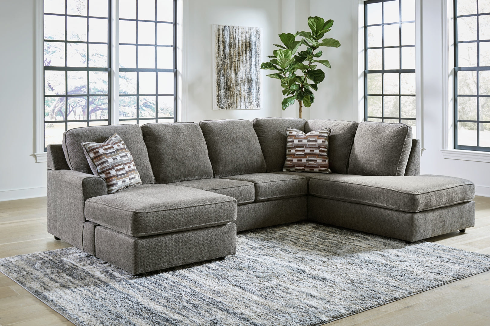 O'Phannon 2-Piece Sectional with Chaise / Ottoman