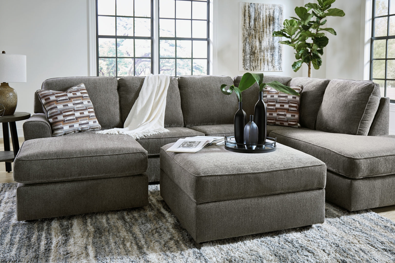 O'Phannon 2-Piece Sectional with Chaise / Ottoman