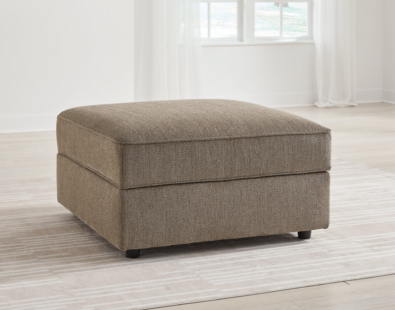 O'Phannon 2-Piece Sectional with Chaise / Ottoman