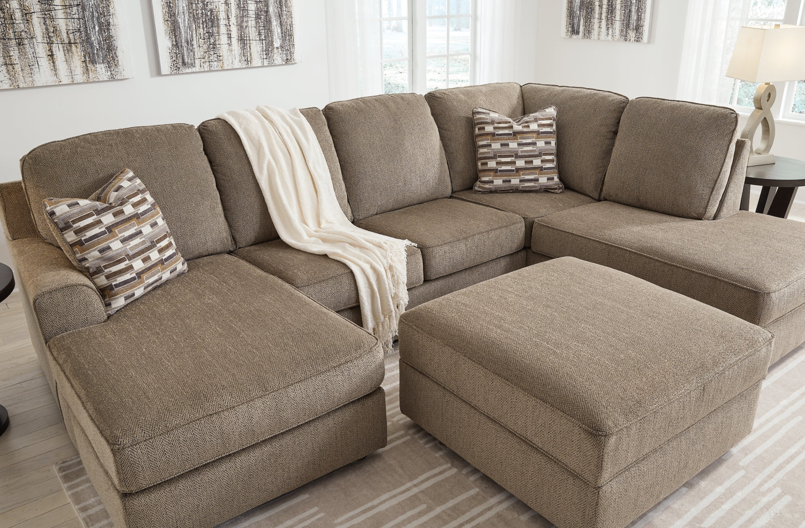 O'Phannon 2-Piece Sectional with Chaise / Ottoman