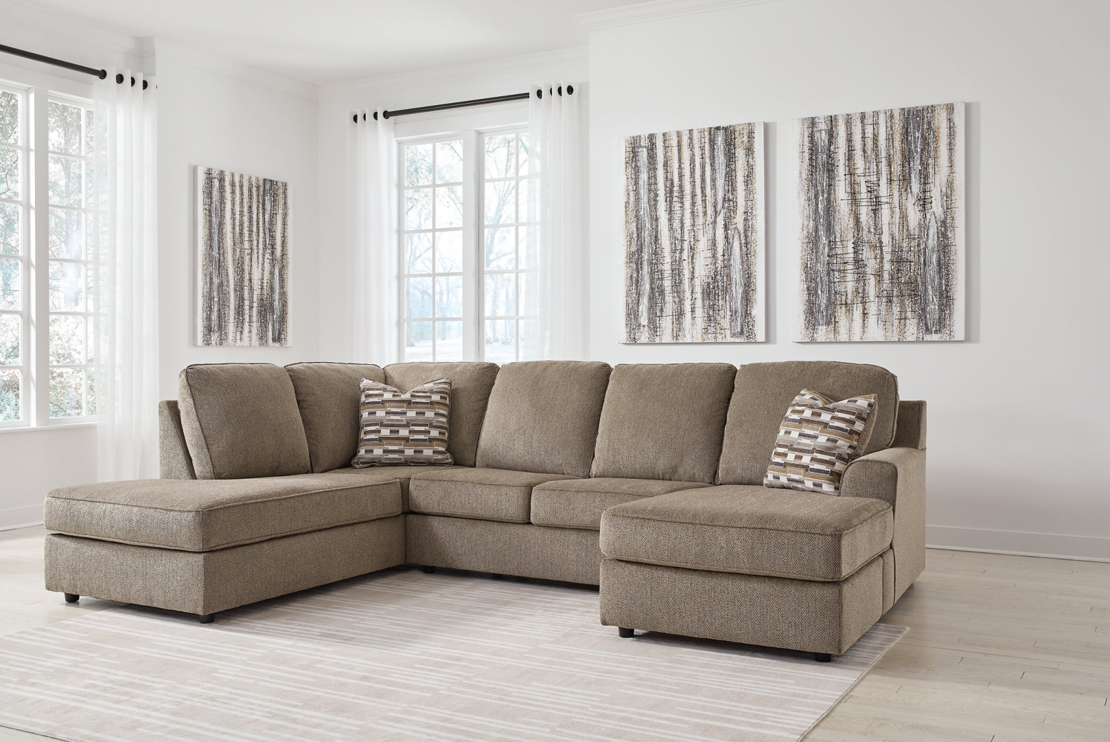 O'Phannon 2-Piece Sectional with Chaise / Ottoman