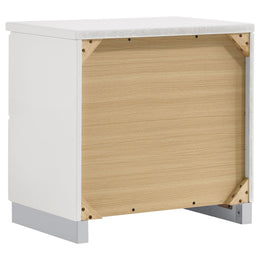 Jeremaine California King Bedroom Set White