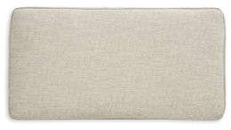 Rilynn Ottoman