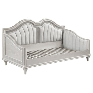 Evangeline Upholstered Daybed Silver Oak
