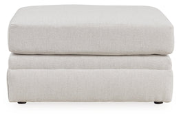 Maitelynn Ottoman