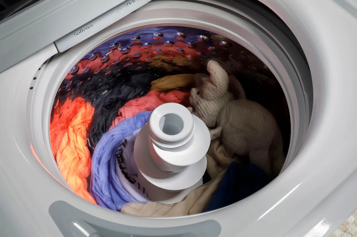 Package - GE - 4.5 Cu. Ft. Top Load Washer with Water Level Control, Deep Fill, Quick Wash, and Glass Lid and 7.4 Cu. Ft. Front Load Electric Dryer with Sensor Dry - White with Matte Black