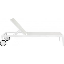 Meridian Nizuc White Mesh Water Resistant Fabric Outdoor Patio Aluminum Mesh Chaise Lounge Chair