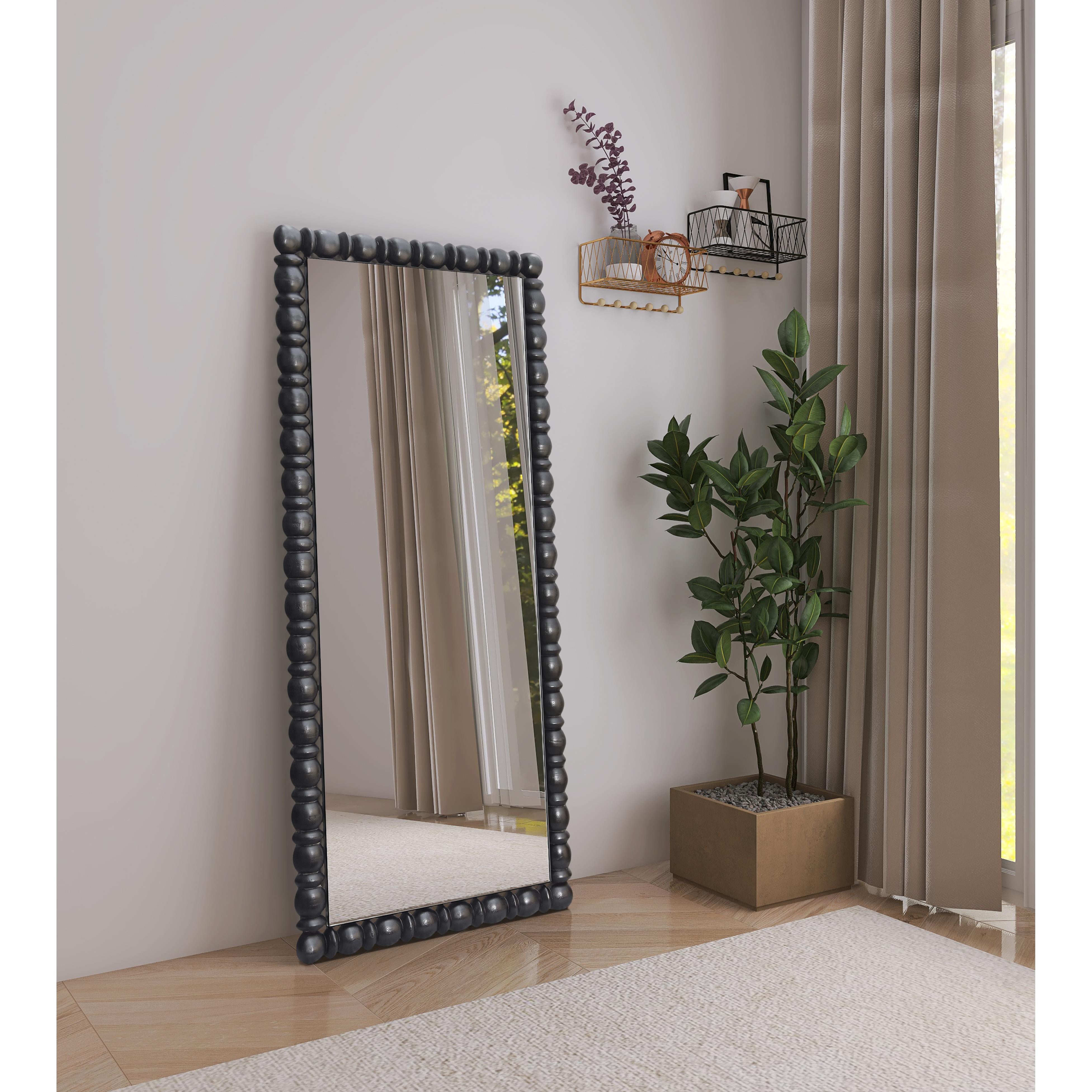 Meridian Aubrey Black Mirror