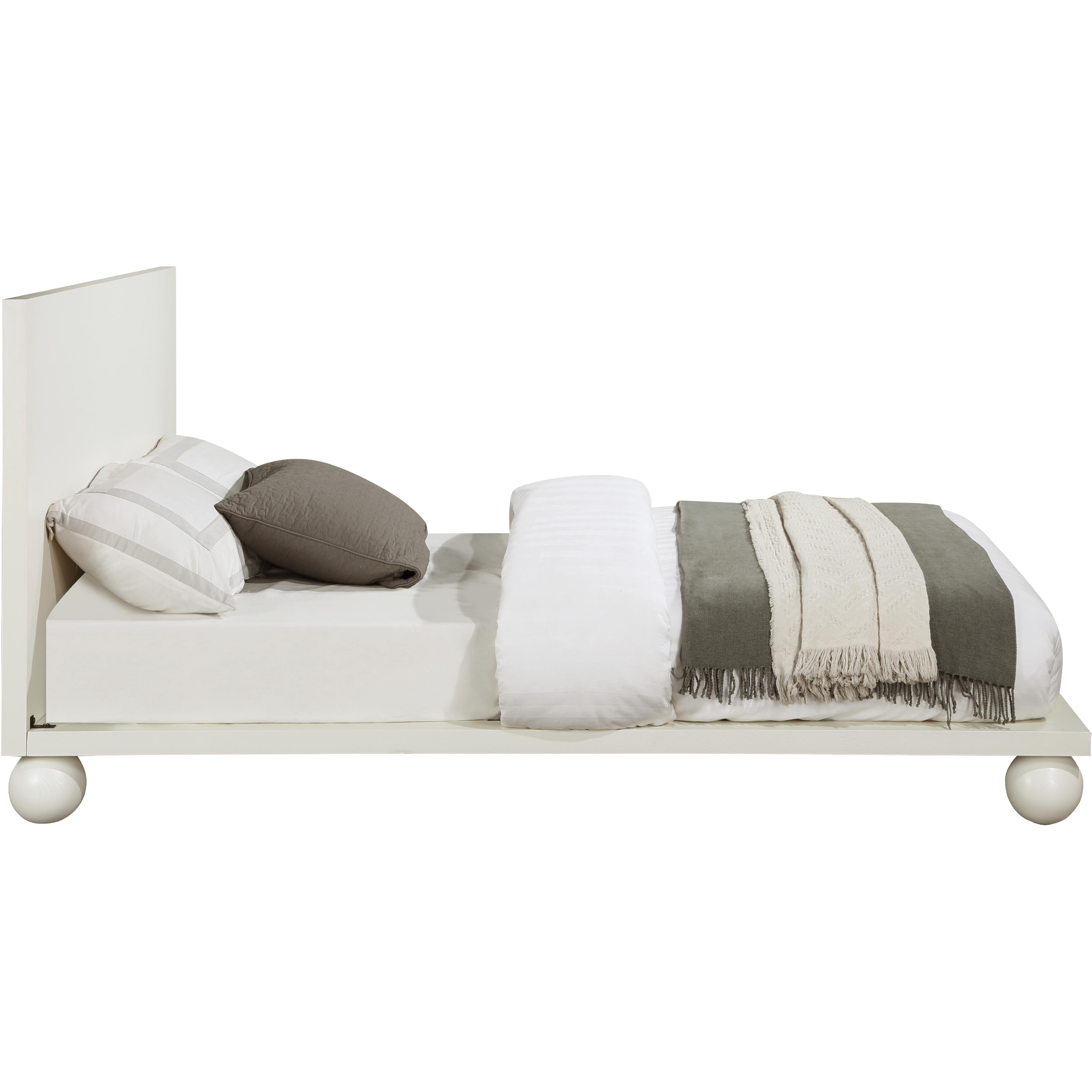 Meridian Kent Cream Queen Bed (3 Boxes)