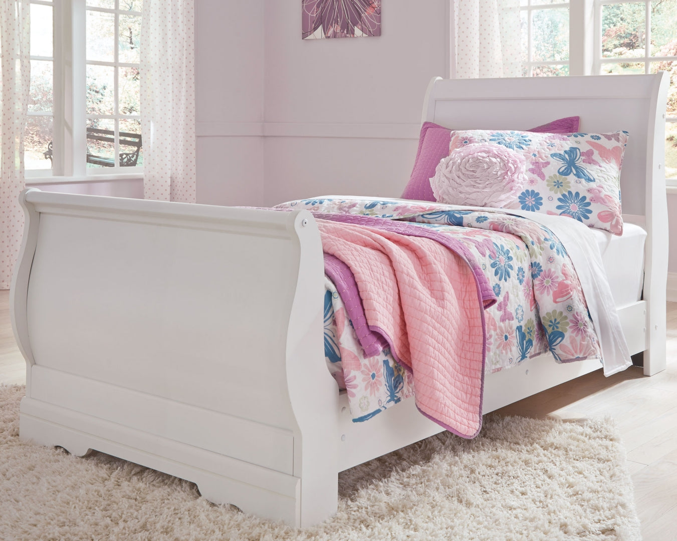 Anarasia Sleigh Bed