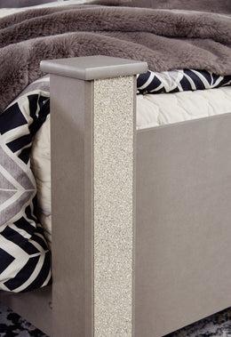 Surancha Panel Bed