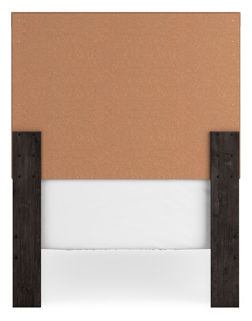 Belachime Black Bedroom Set