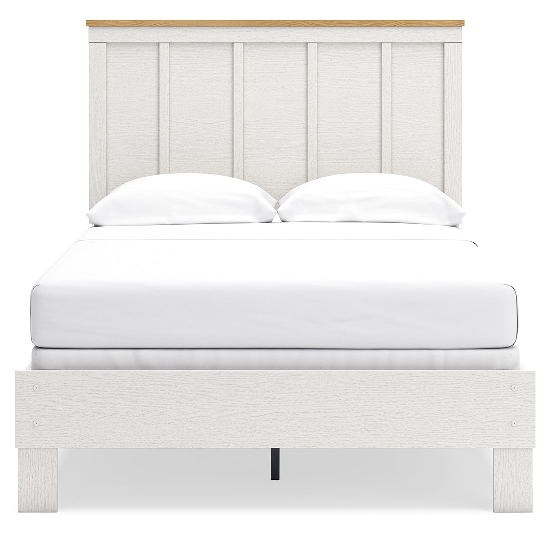 Linnocreek Panel Bed