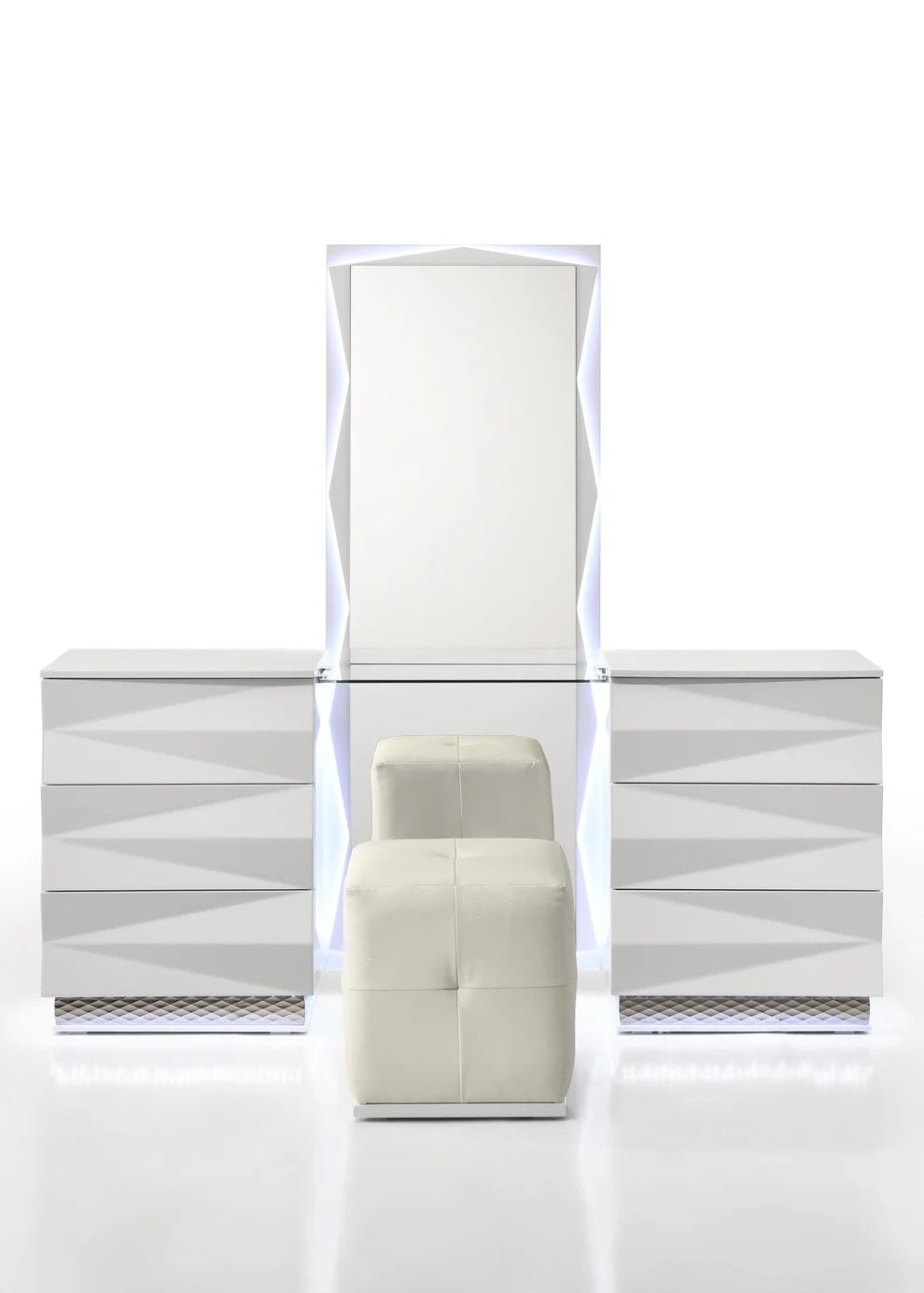 B35 Serene Vanity w/ Stool