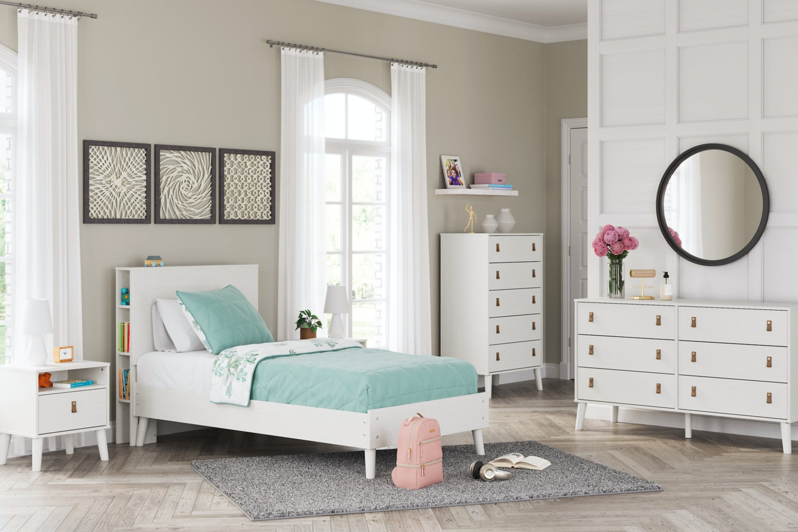 Aprilyn Canopy Bedroom Set