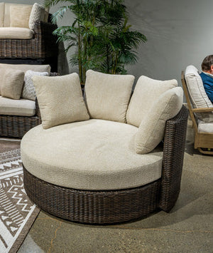 Kimora Swivel Lounge Chair w/Cushion