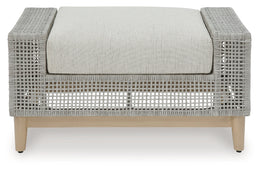 Seton Creek 2 Outdoor Chairs with End Table