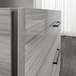 Mia Collection