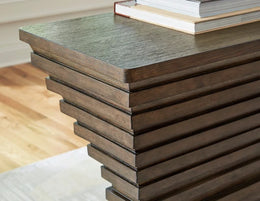 T821-4 - Sofa Table