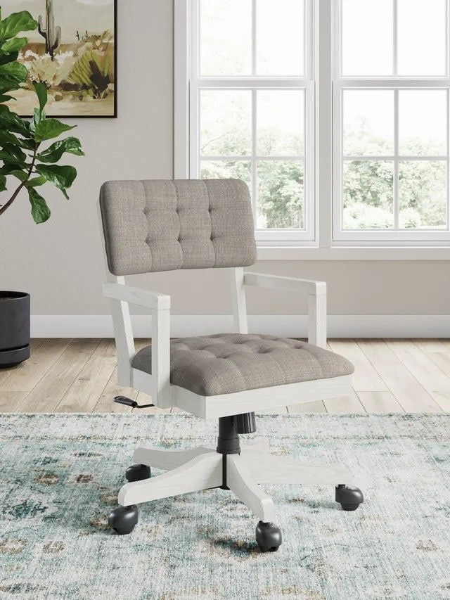 H742-01A - Office Chair **NEW ARRIVAL**