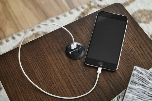 T208-217 - End Table (USB-A / USB-C Ports) **NEW ARRIVAL**