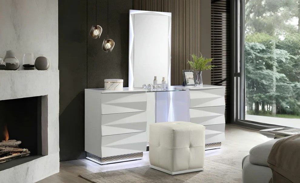 B35 Serene Vanity w/ Stool