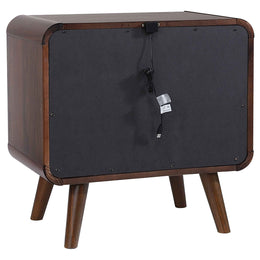 Robyn  California King Bedroom Set Dark Walnut