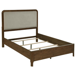 Maderia  California King Bedroom Set Walnut