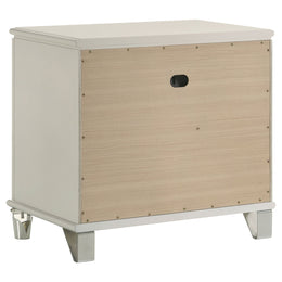 Olivia  California King Bedroom Set Pearl White