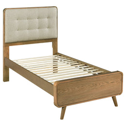Robyn  California King Bedroom Set Dark Walnut