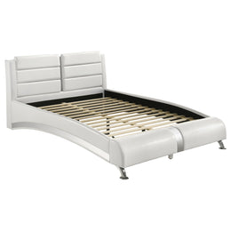 Jeremaine Bedroom Set White