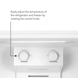 Insignia™ - 28 in. Wide 14.2 Cu. Ft. Top-Freezer Refrigerator with ENERGY STAR Certification - Stainless Steel