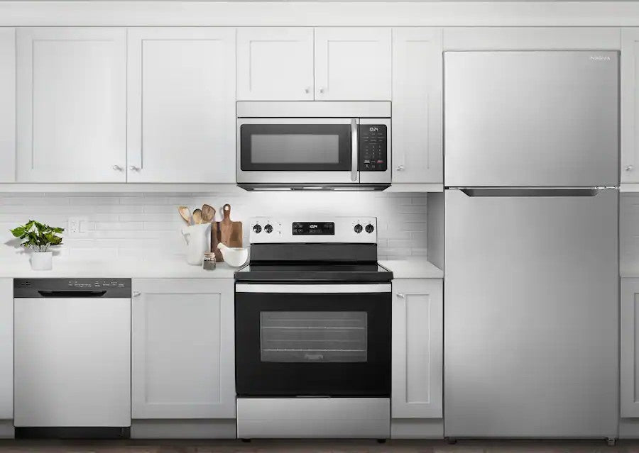 Insignia™ - 30 in. Wide 18 Cu. Ft. Top-Freezer Refrigerator with ENERGY STAR Certification - Stainless Steel