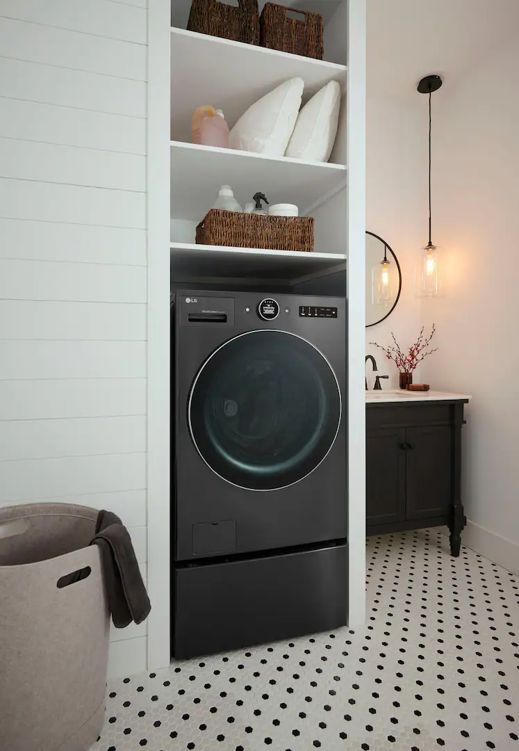 LG - 5.0 Cu. Ft. HE Smart Mega Capacity All-in-One Electric Washer/Dryer WashCombo with Steam and Ventless Inverter Heat Pump - Black Steel