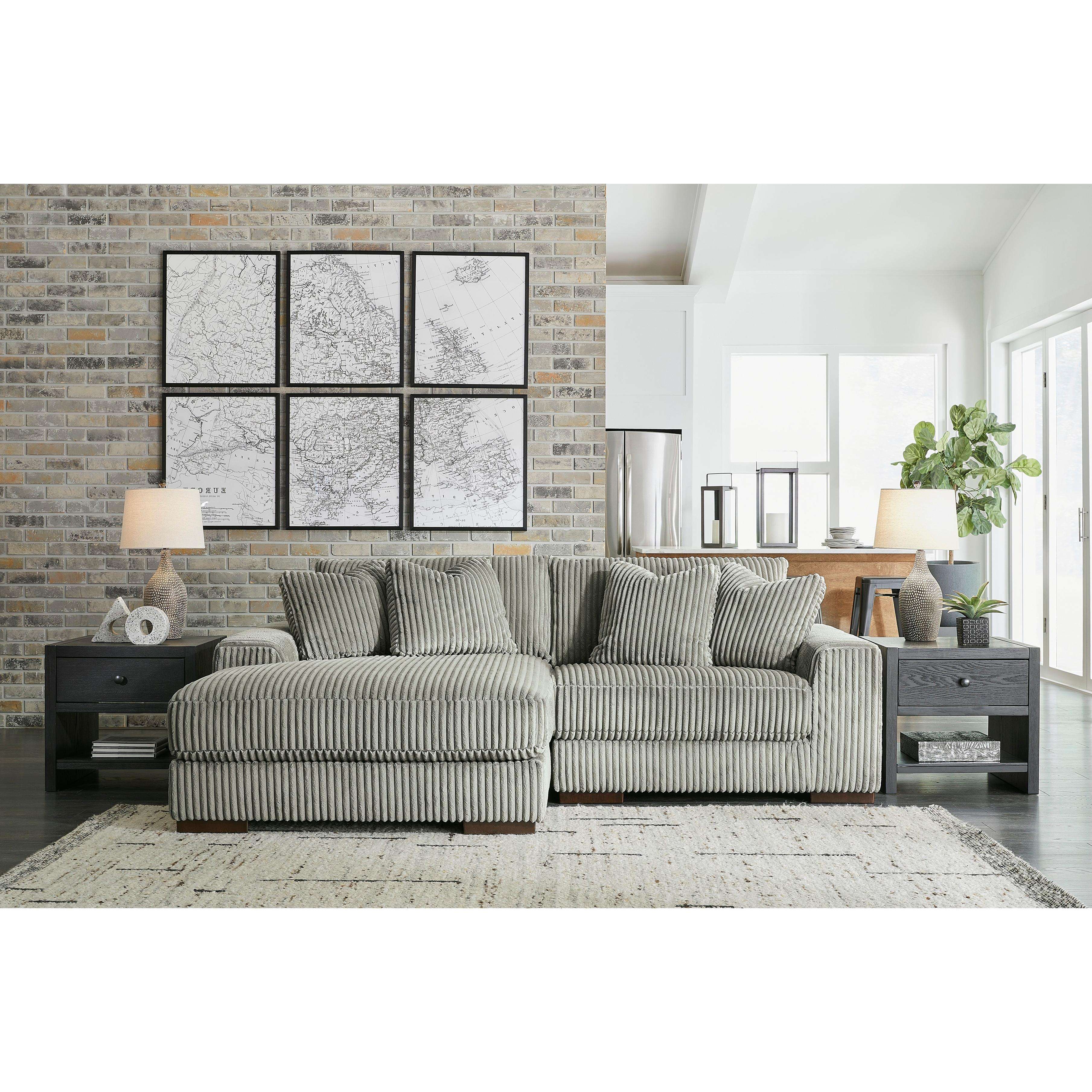Diamond Modern Furniture Exclusive Design Lindyn Fabric 2 pc Sectional 2110516/2110565