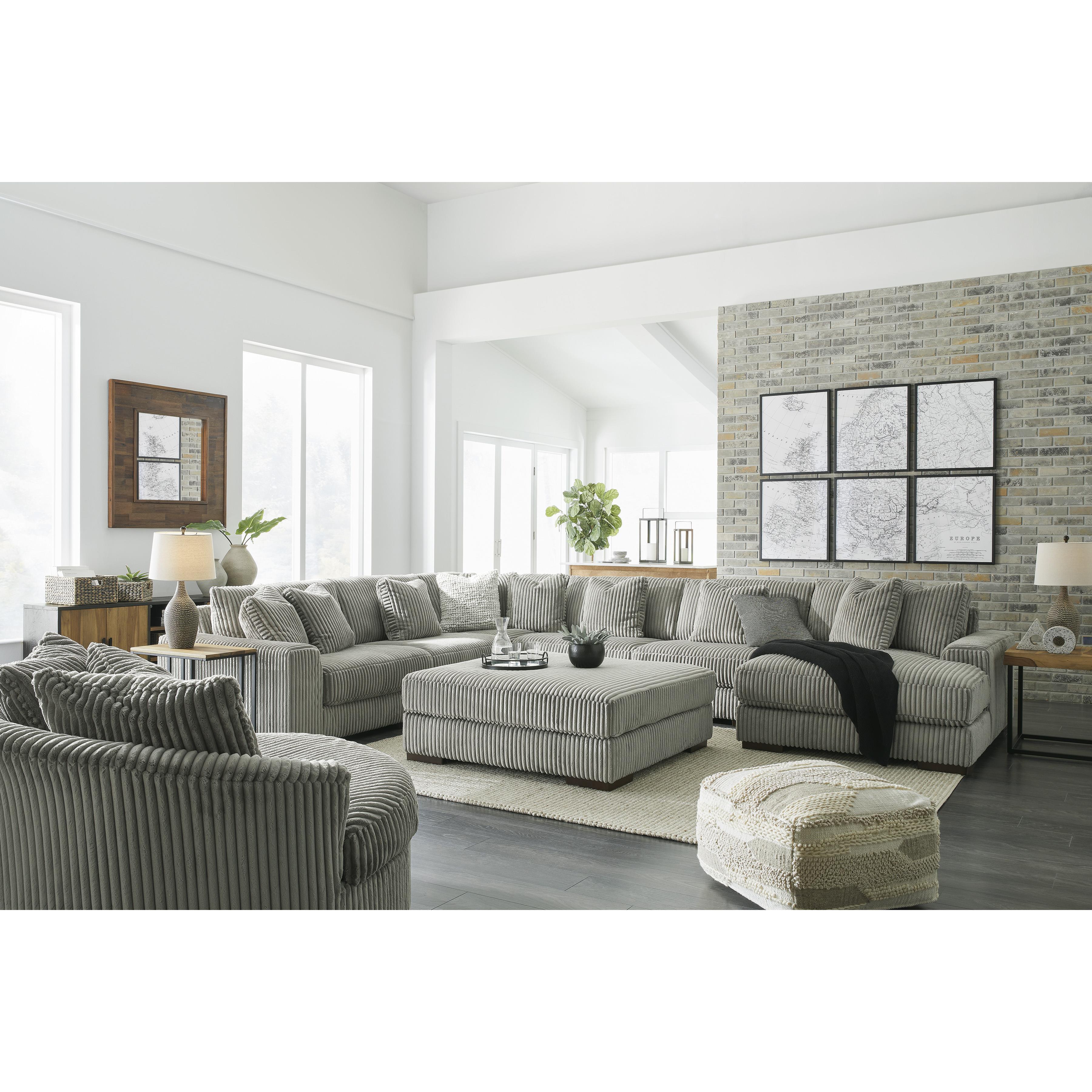 Diamond Modern Furniture Exclusive Design Lindyn Fabric 6 pc Sectional 2110564/2110546/2110577/2110546/2110546/2110517