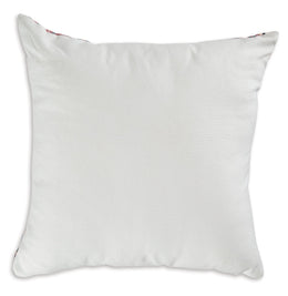 Kennick Pillow