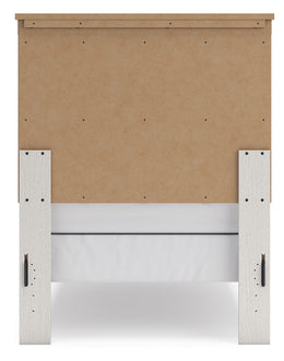 Linnocreek Panel Bed