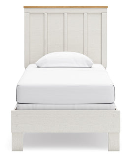 Linnocreek Panel Bed
