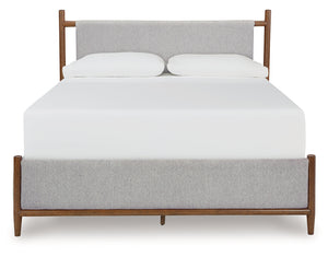 Lyncott Upholstered Bed