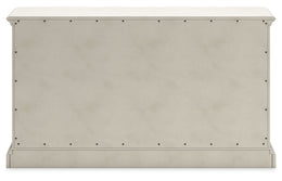 Arlendyne Dining Room Server