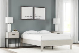 Socalle Panel Platform Bed