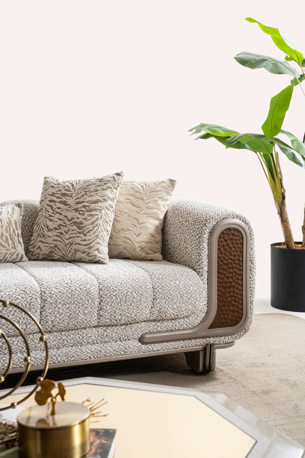 Lora Collection