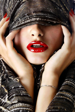 Temp Glass W/Foil -Red Lip Shaw Tempered Glass