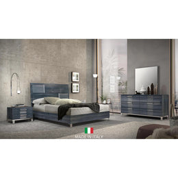 Delia Collection